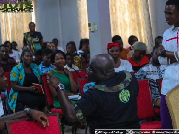 57044148_2305794769665306_2472249537117290496_n